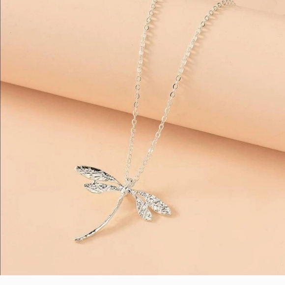 Dragonfly Necklace  Tarnish resistant NP - Picture 3 of 13